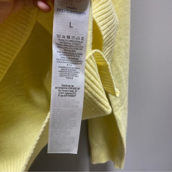 Malo Optimum Yellow V Neckline Sweater - Picture 8 of 10
